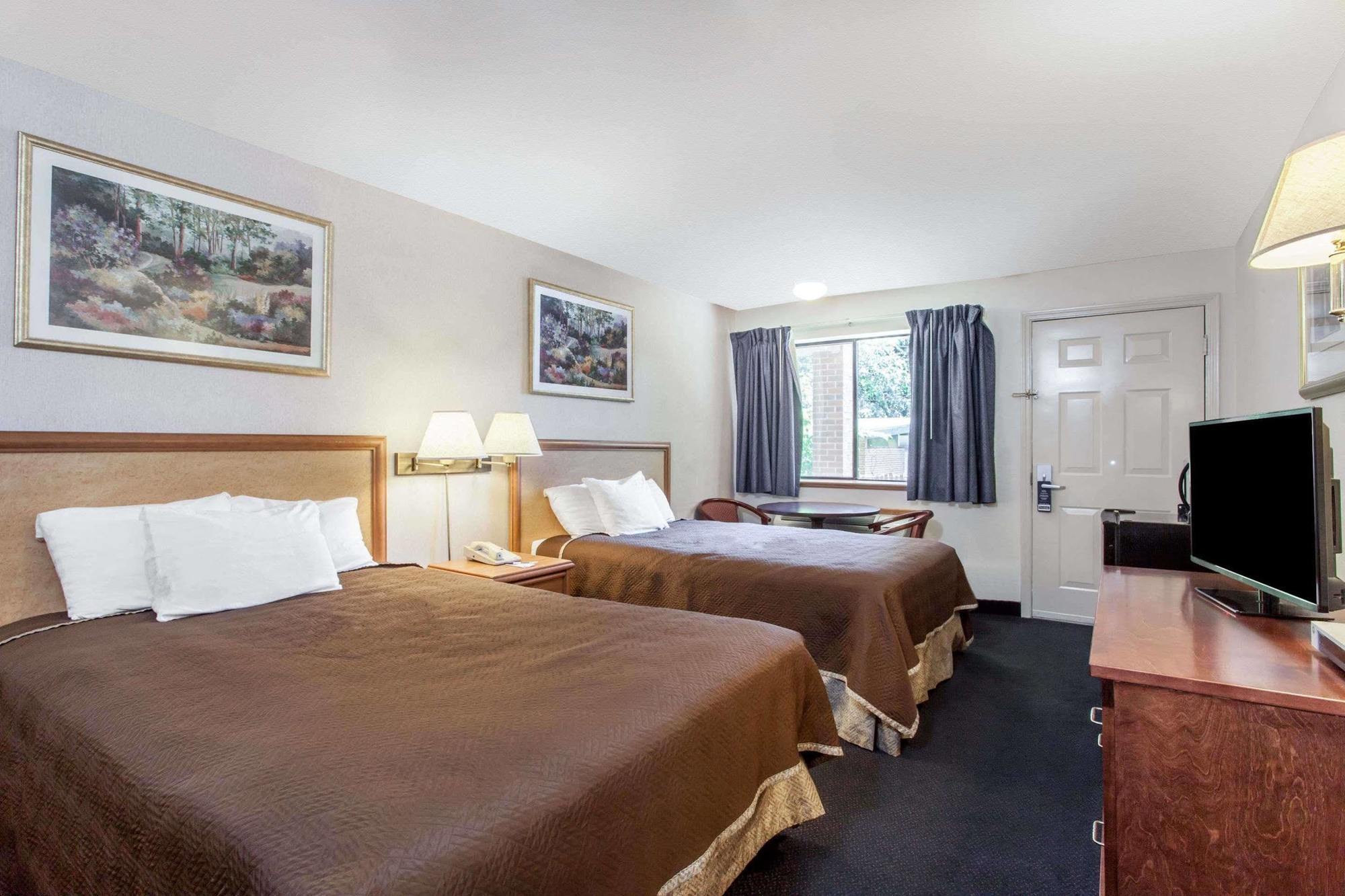 Econo Lodge Edmonds North Seattle Extérieur photo